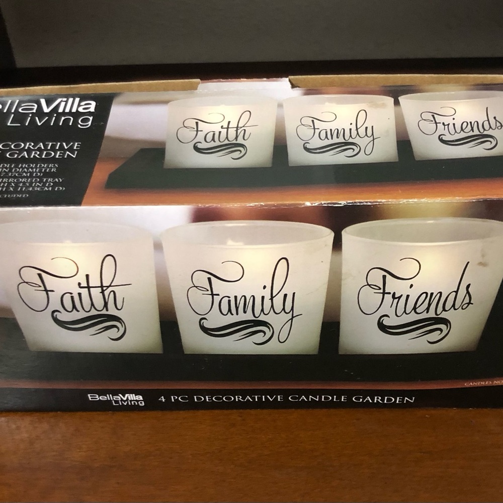 White Decorative Candle Set